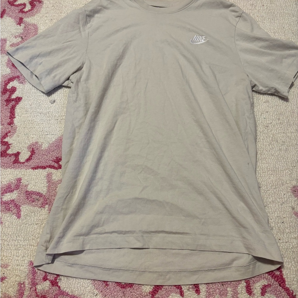 Nike Men's Beige T-Shirt